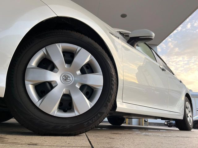 �y����17�C���`�A���~�z�C�[���z�O�ςɃ}�b�`���������A���~�z�C�[���𑕒����Ă���܂��B�e��ЊO�A���~�z�C�[����A�X�^�b�h���X�^�C�����戵�����Ă���܂��B���񂲑��k����������