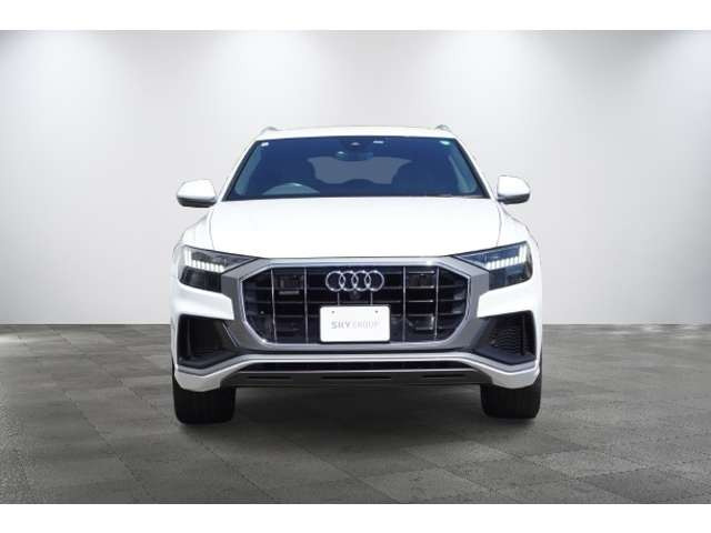Q855 TFSI クワトロ デビューパッケージ Sライン 4WD