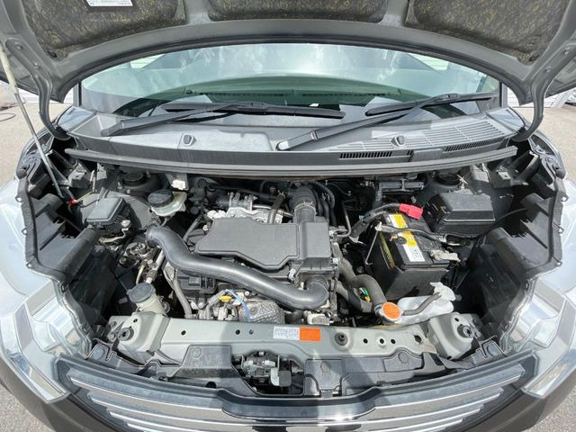 親切・丁寧な専門メカニックスタッフが応対!・車検・点検整備・事故等の修理などアフターサービスも安心。お車のカスタマイズもネクステージのサービススタッフまでご相談ください!