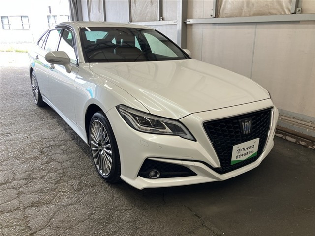 クラウンハイブリッド 2.5 G Four 4WD