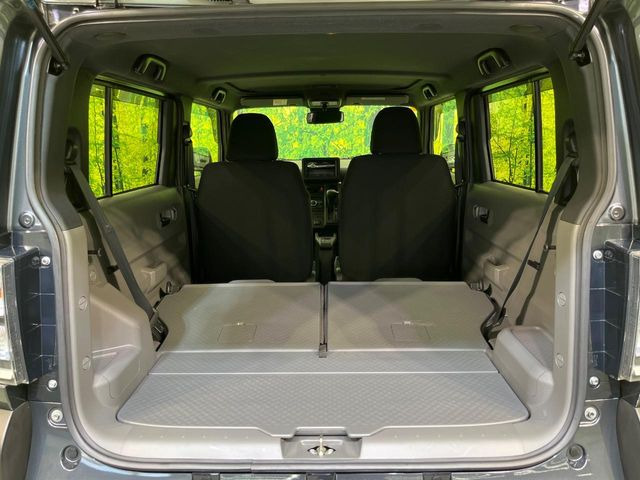 普段のお買い物や通勤、送迎等に十分な荷室スペースを確保しております。セカンドシートを倒すと、大きな荷物の積載も可能です♪