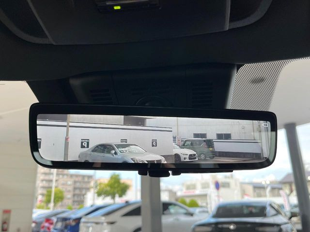 クラウンスポーツ2.5 Z E-Four 4WD