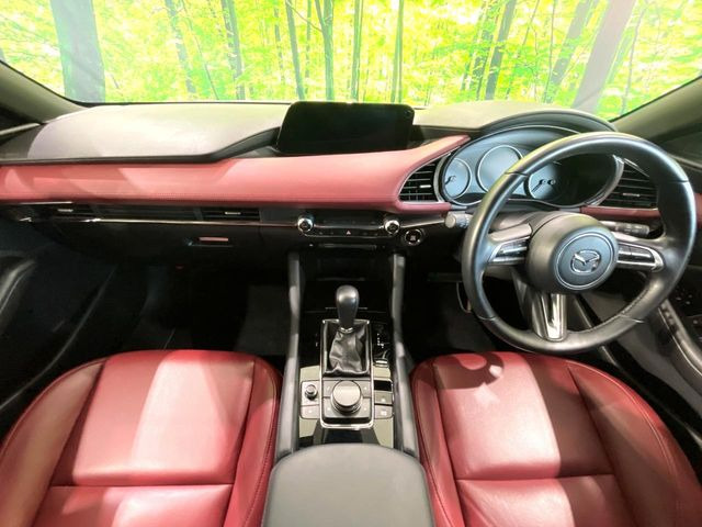 MAZDA3ファストバック2.0 20S バーガンディ セレクション