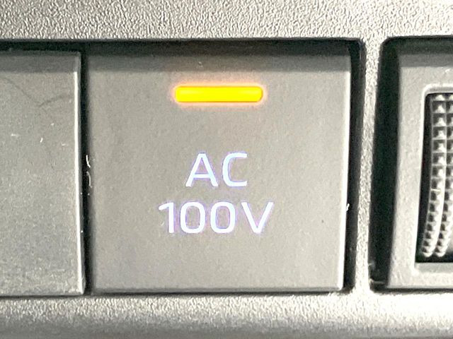 【1500Wアクセサリーコンセント】消費電力1500Wまでの家電が使えます。キャンプやスポーツ・アウトドアでのアクティビティはもちろん、災害・停電の際に大活躍♪