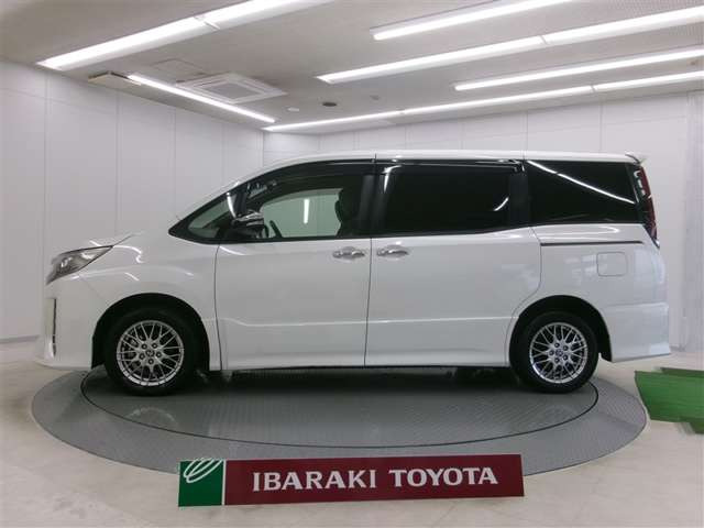 ノア1.8 ハイブリッド Si W×B II