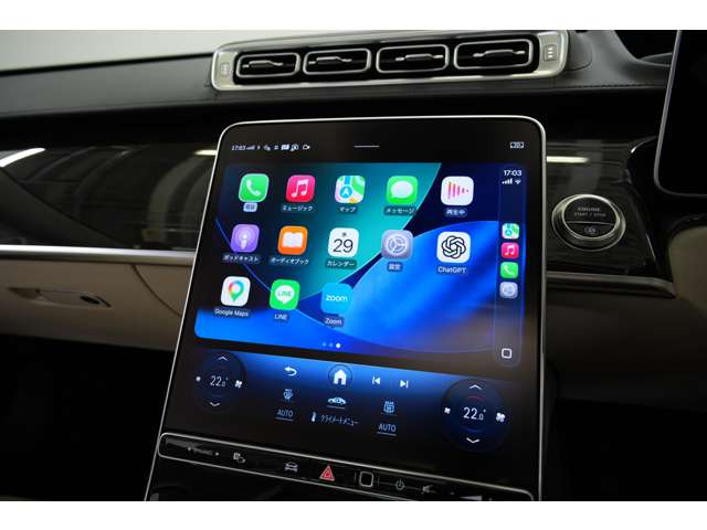 AppleCarPlay����������A�g�����ꂽ����Ń��C���p�l���𑀍삷�鎖���ł��܂��B