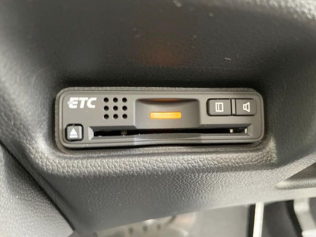【ETC】高速道路の料金所をストレスなく通過!話題のスポットやサービスエリアに多い「スマートIC」利用時は必須のアイテムです。当店でセットアップを実施、ご納車当日からすぐにご利用いただけます!