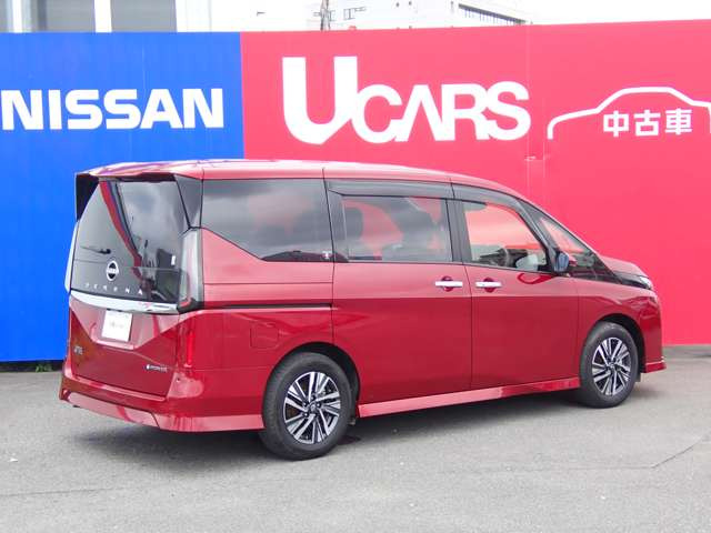 セレナ1.4 e-POWER ハイウェイスターV