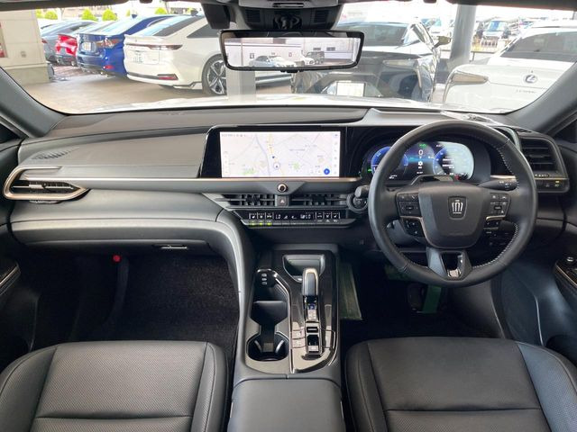 クラウンスポーツ2.5 Z E-Four 4WD