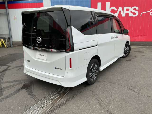 セレナ1.4 e-POWER ハイウェイスターV