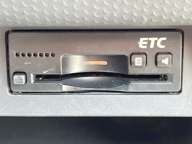 【ETC】高速道路の料金所をストレスなく通過!話題のスポットやサービスエリアに多い「スマートIC」利用時は必須のアイテムです。当店でセットアップを実施、ご納車当日からすぐにご利用いただけます!