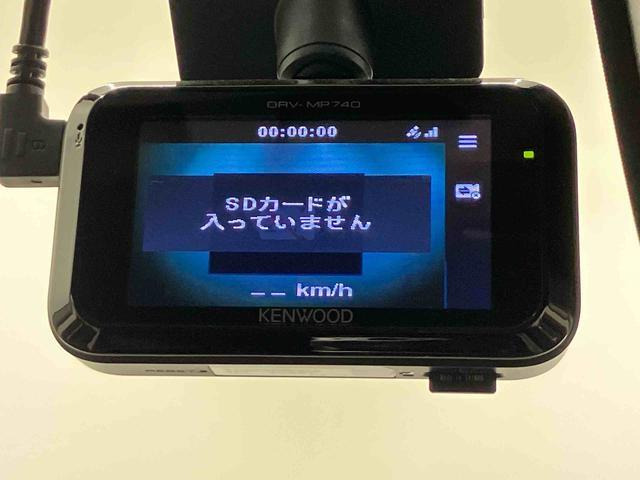 キャスト