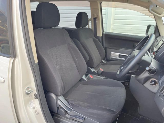 �^�]�Ȃ܂��ɂ͏\���ȃX�y�[�X������A�啿�ȕ��ł��������^�]���Ă�����������ł��B