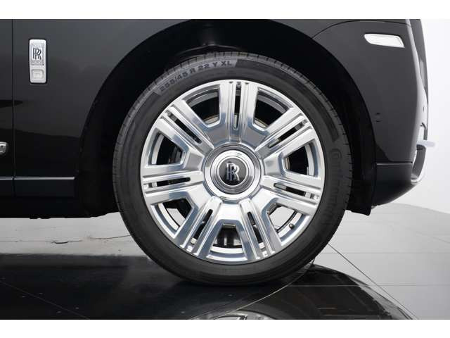 22�C���`�t���|���b�V���h�z�C�[���𑕒��B�������獂�����������邱�Ƃ̂ł���1��ƂȂ�܂��B