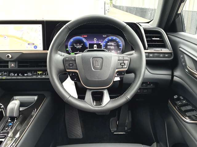 クラウンエステート2.5 Z E-Four 4WD