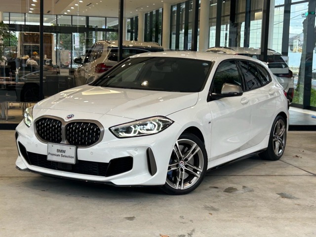 1シリーズM135i xドライブ 4WD