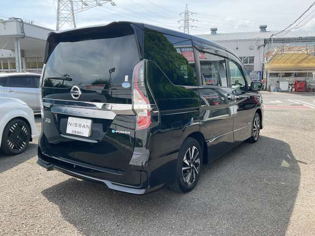 セレナ1.2 e-POWER ハイウェイスターV