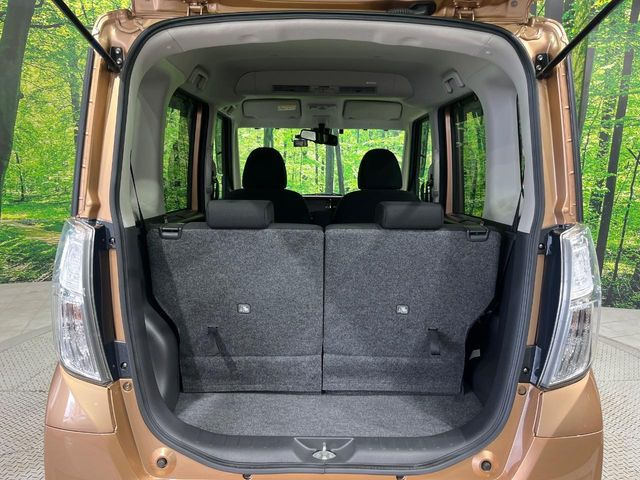 普段のお買い物や通勤、送迎等に十分な荷室スペースを確保しております。セカンドシートを倒すと、大きな荷物の積載も可能です♪