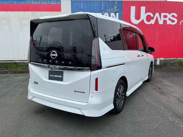 セレナ1.4 e-POWER ハイウェイスターV