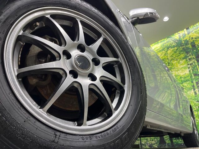 �y16�C���`�A���~�z�C�[���z�O�ςɃ}�b�`�����A���~�z�C�[���𑕒����Ă���܂��B�e��A���~�z�C�[����A�X�^�b�h���X�^�C�����戵�����Ă���܂��B���񂲑��k����������