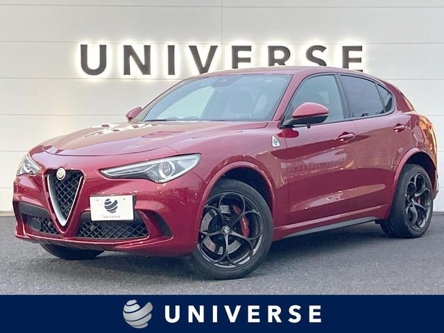 ステルヴィオ(アルファロメオ) クアドリフォリオ 4WD 中古車画像
