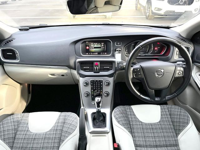 V40T3 モメンタム