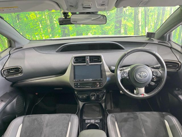 プリウスPHV1.8 S GR スポーツ