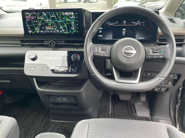セレナ1.4 e-POWER ハイウェイスターV