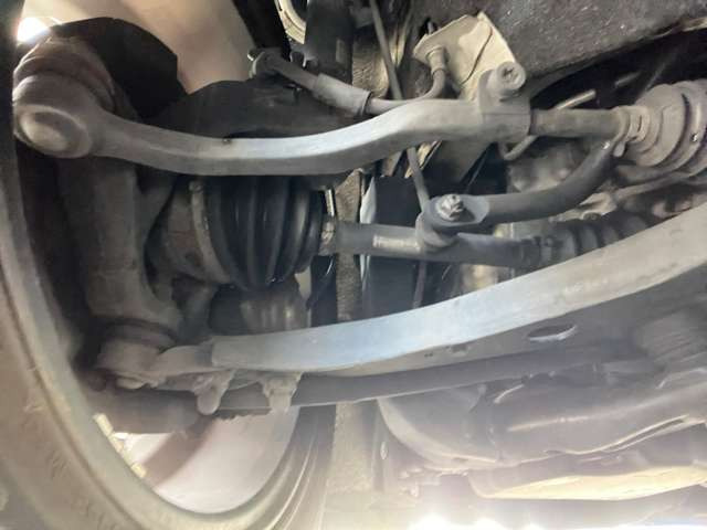 ミニクーペ クーパーSの普段見えにくい車両下部も撮影。気になる点は詳しくご説明します。