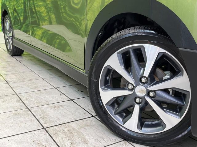 �y����15�C���`�A���~�z�C�[���z�O�ςɃ}�b�`���������A���~�z�C�[���𑕒����Ă���܂��B�e��ЊO�A���~�z�C�[����A�X�^�b�h���X�^�C�����戵�����Ă���܂��B���񂲑��k����������