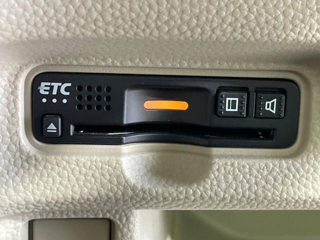 【ETC】高速道路の料金所をストレスなく通過!話題のスポットやサービスエリアに多い「スマートIC」利用時は必須のアイテムです。当店でセットアップを実施、ご納車当日からすぐにご利用いただけます!
