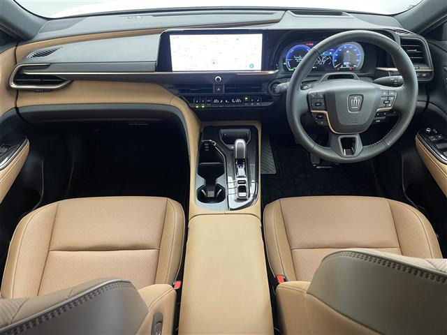 クラウンスポーツ2.5 Z E-Four 4WD