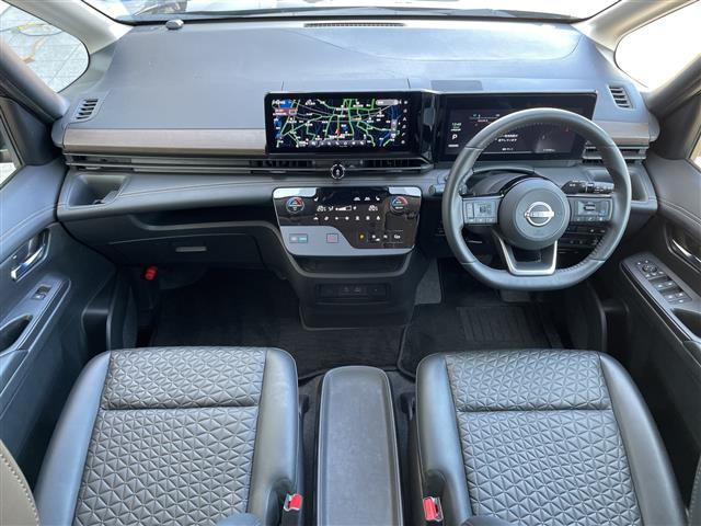 セレナ1.4 e-POWER ハイウェイスターV
