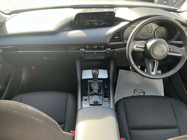 MAZDA3セダン1.8 XD ブラックトーンエディション
