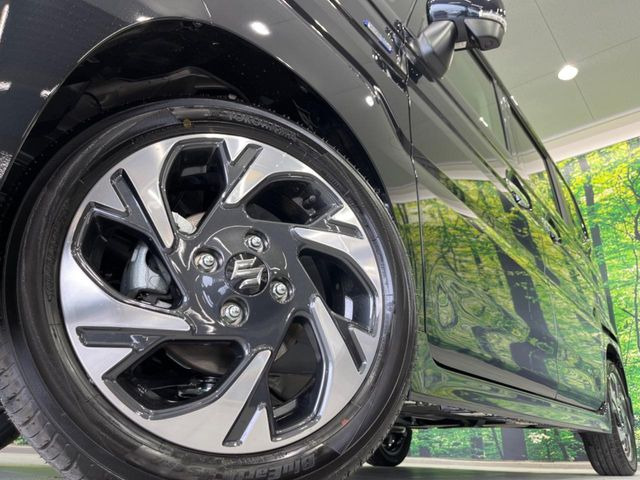 �y����15�C���`�A���~�z�C�[���z�O�ςɃ}�b�`���������A���~�z�C�[���𑕒����Ă���܂��B�e��ЊO�A���~�z�C�[����A�X�^�b�h���X�^�C�����戵�����Ă���܂��B���񂲑��k����������
