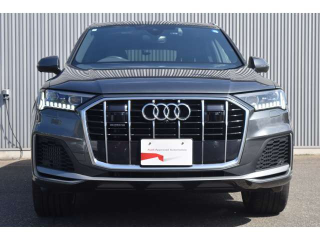 Q755 TFSI クワトロ Sライン 4WD