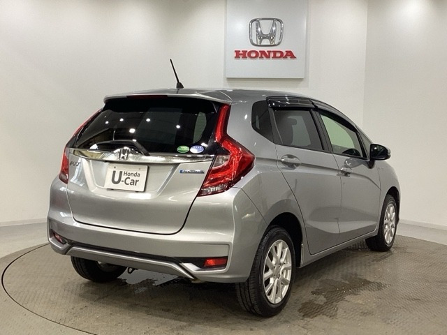 フィット1.5 ハイブリッド L ホンダセンシング 4WD