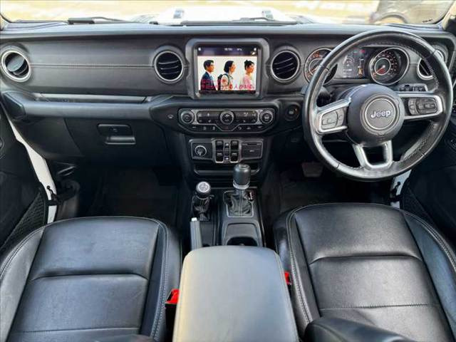 ラングラーアンリミテッド サハラ 4WD
