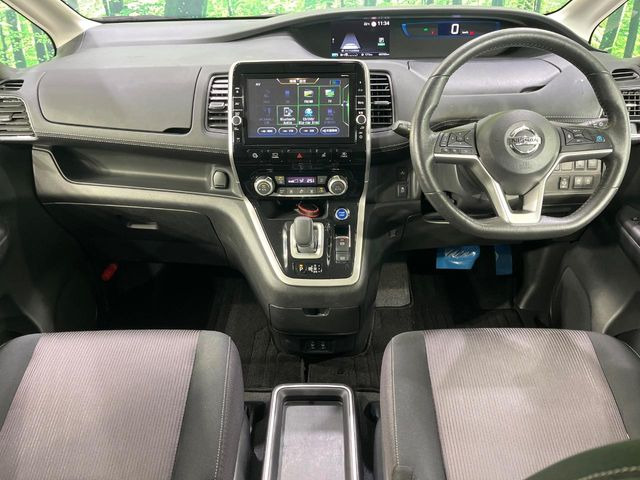 セレナ1.2 e-POWER ハイウェイスターV