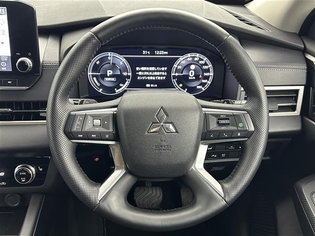 アウトランダーPHEV2.4 G 4WD