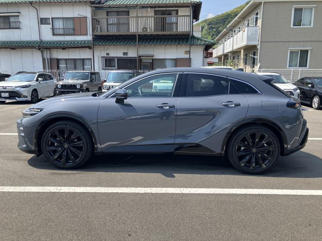 クラウンスポーツ2.5 Z E-Four 4WD