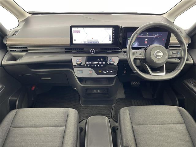 セレナ1.4 e-POWER ハイウェイスターV