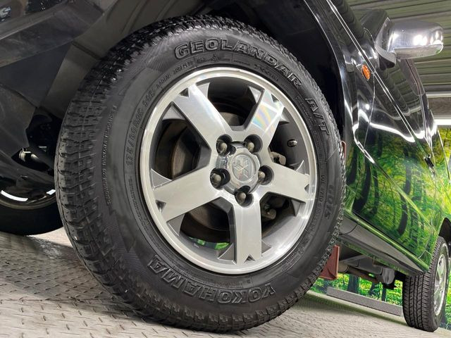 �y����15�C���`�A���~�z�C�[���z�O�ςɃ}�b�`���������A���~�z�C�[���𑕒����Ă���܂��B�e��ЊO�A���~�z�C�[����A�X�^�b�h���X�^�C�����戵�����Ă���܂��B���񂲑��k����������