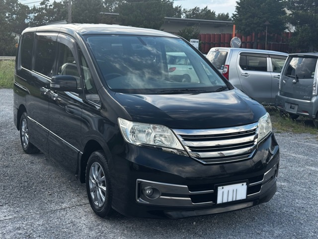 セレナ2.0 ライダー ブラックライン 4WD