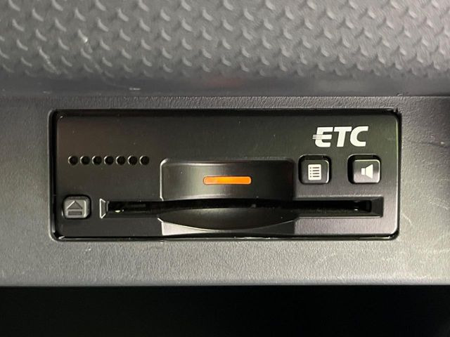 【ETC】高速道路の料金所をストレスなく通過!話題のスポットやサービスエリアに多い「スマートIC」利用時は必須のアイテムです。当店でセットアップを実施、ご納車当日からすぐにご利用いただけます!