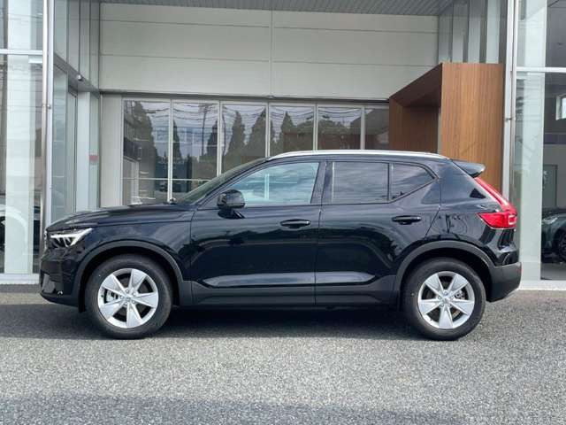 XC40プラス B3