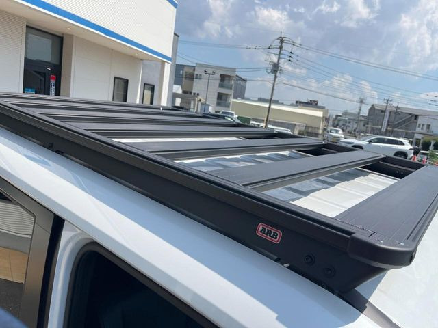 �y���[�t���b�N�z�O�ς��������Ȉ�ۂɂ��ASUV�炵�������������b�N�t��!�������ύڂ��\�ł��̂ŁA�L�����v��A�E�g�h�A�A�e��X�|�[�c�ȂǃA�N�e�B�u�Ȏg�p�ɂ��҂�����ł��B