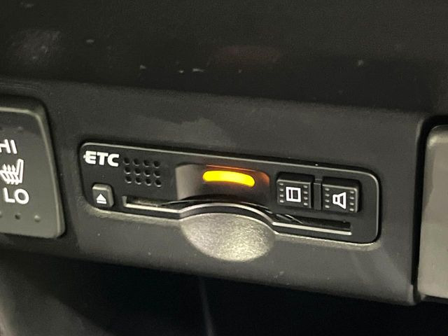 【ETC】高速道路の料金所をストレスなく通過!話題のスポットやサービスエリアに多い「スマートIC」利用時は必須のアイテムです。当店でセットアップを実施、ご納車当日からすぐにご利用いただけます!