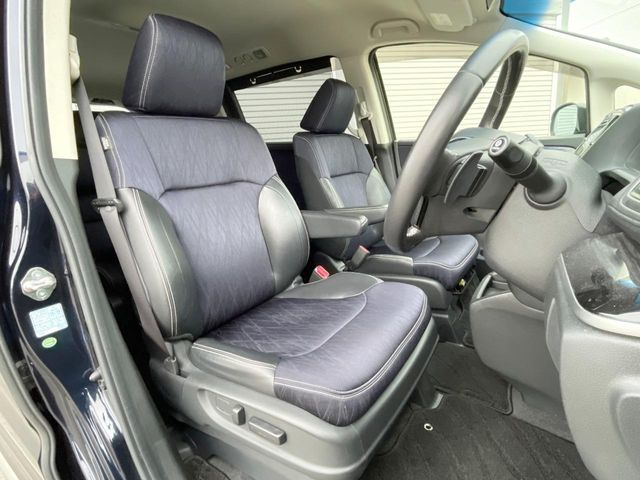 �^�]�Ȃ܂��ɂ͏\���ȃX�y�[�X������A�啿�ȕ��ł��������^�]���Ă�����������ł��B