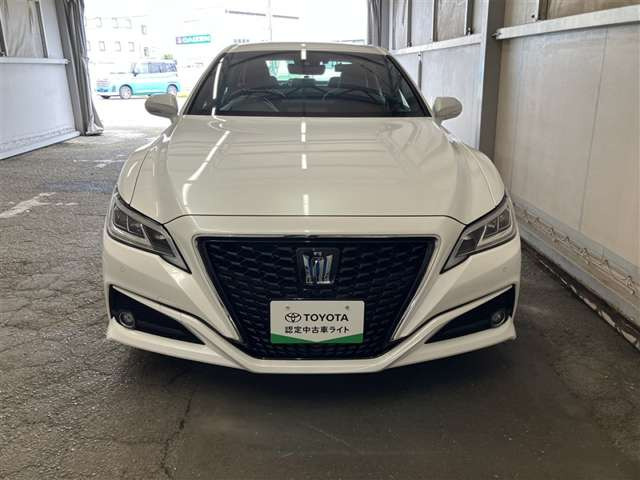 クラウンハイブリッド 2.5 G Four 4WD